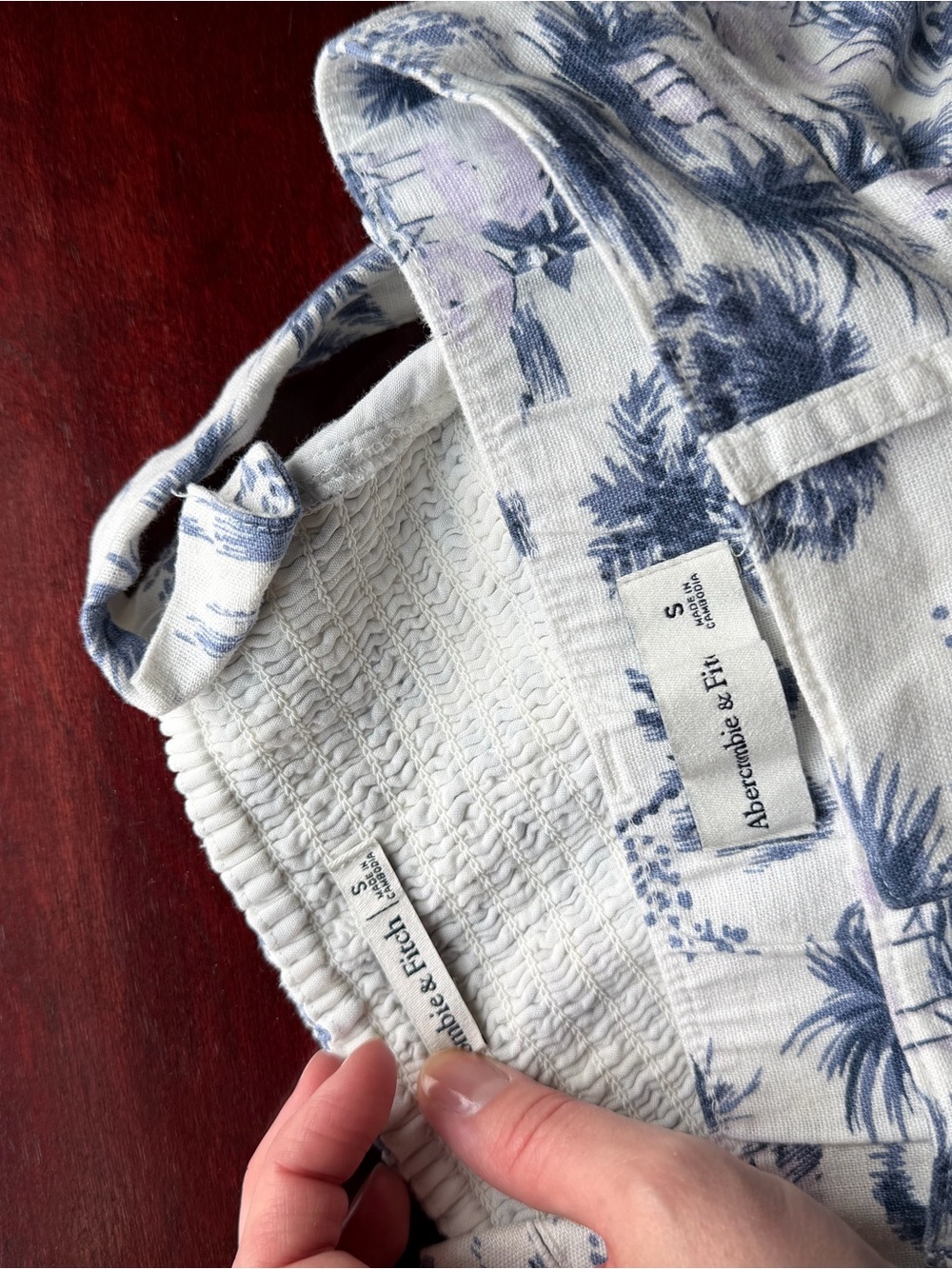 Abercrombie & Fitch 2 Piece Set Pants and Shirt with Blue Floral Toile Print - Picture 5 of 5